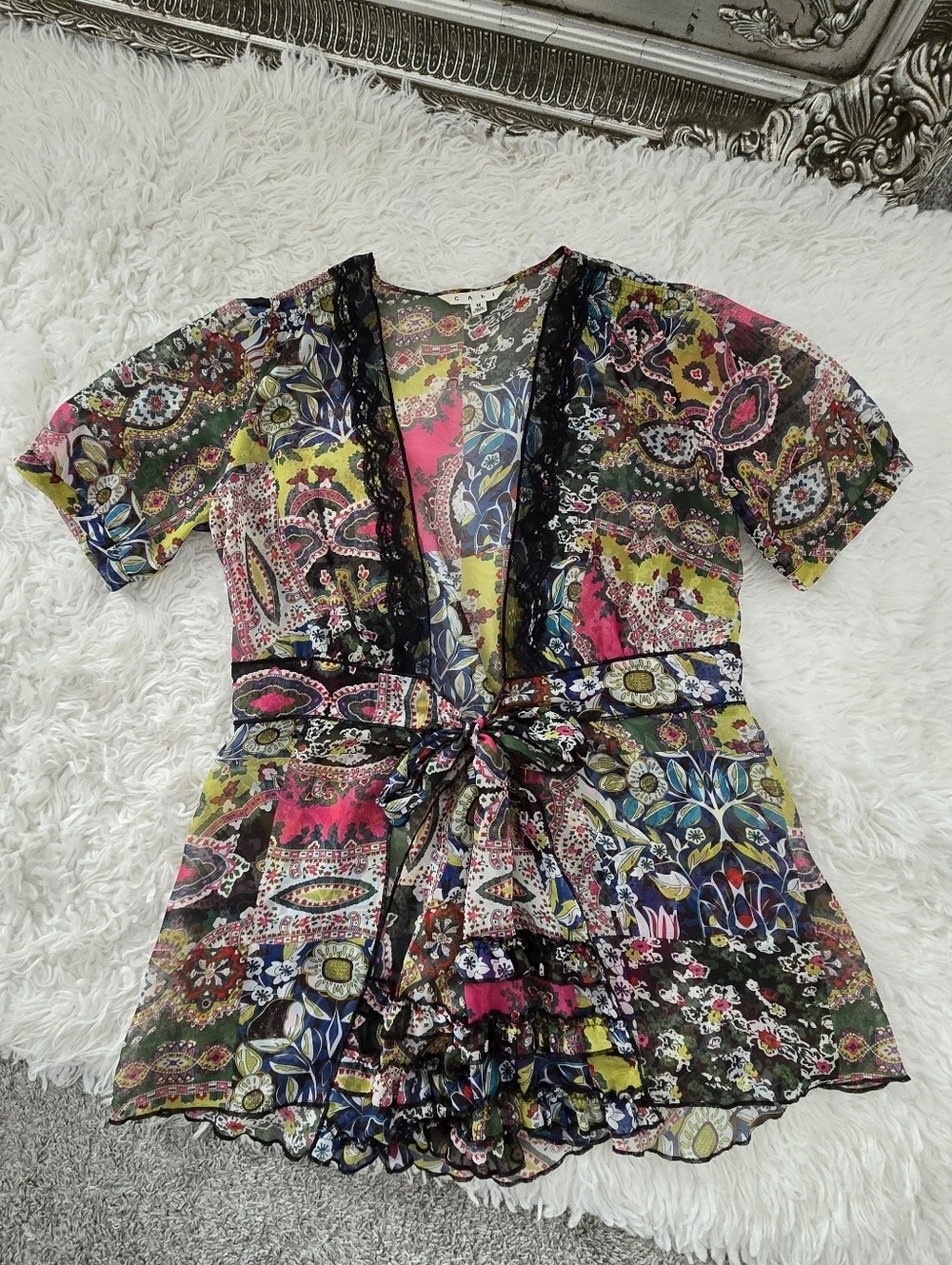 cAbi #543 Beaches of St. Tropez Bohemian Kimono Wrap Top. Size Medium.